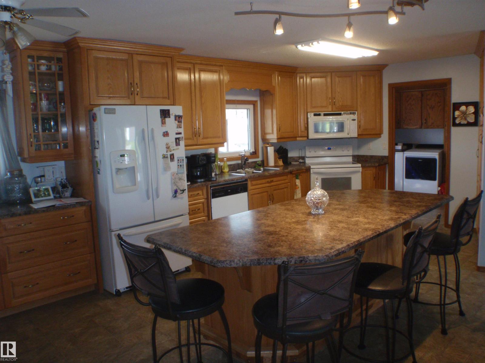 3 Hillside AV — photo 15