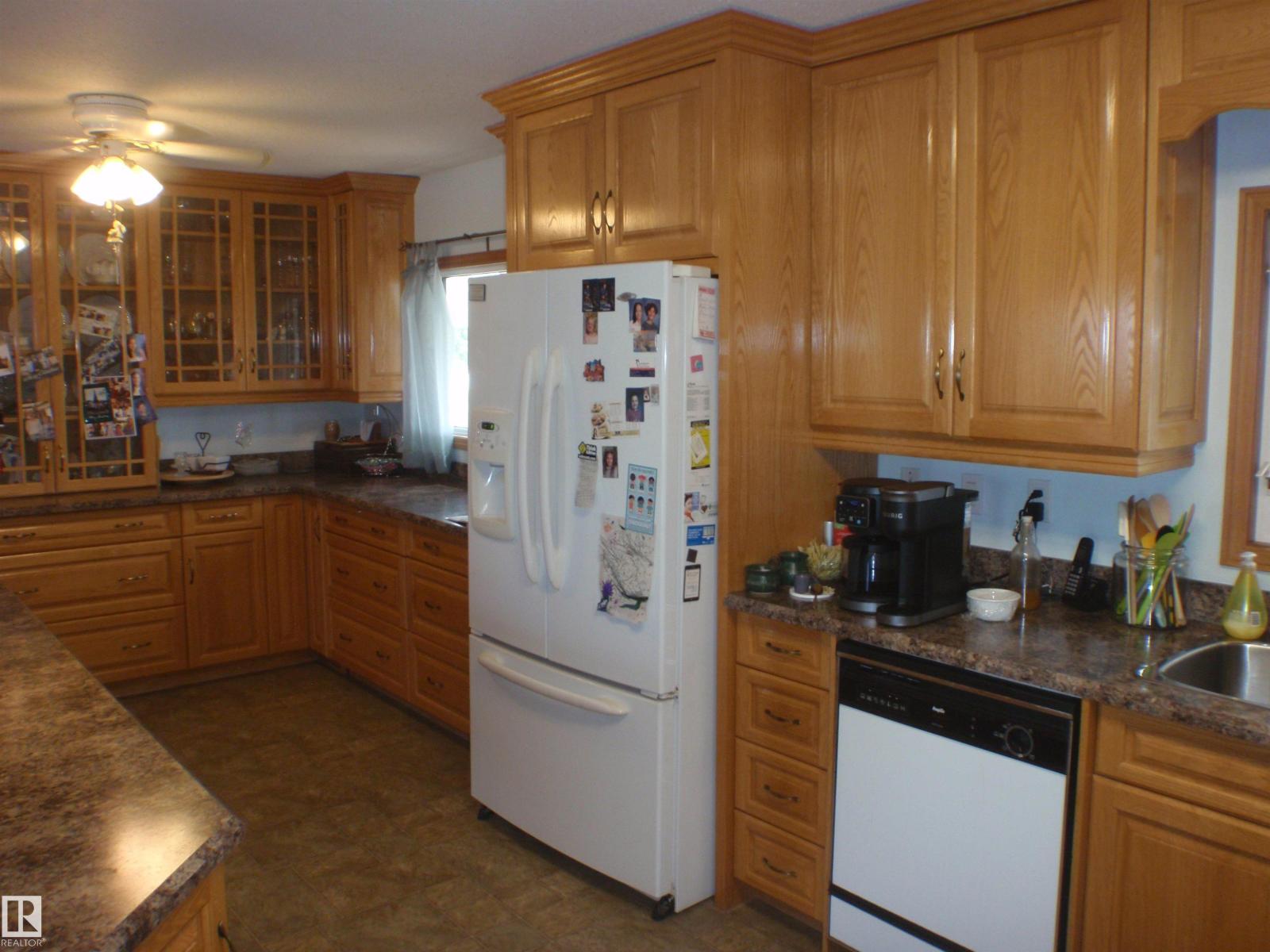 3 Hillside AV — photo 22