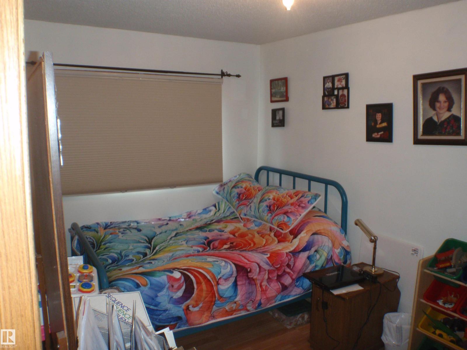 3 Hillside AV — photo 40