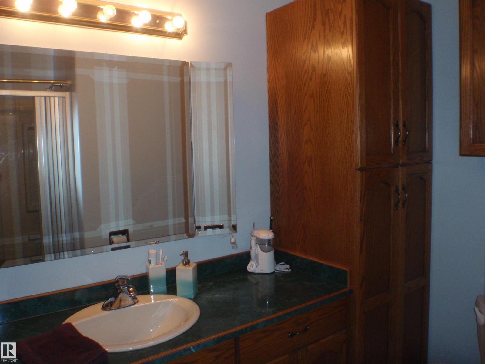 3 Hillside AV — photo 43