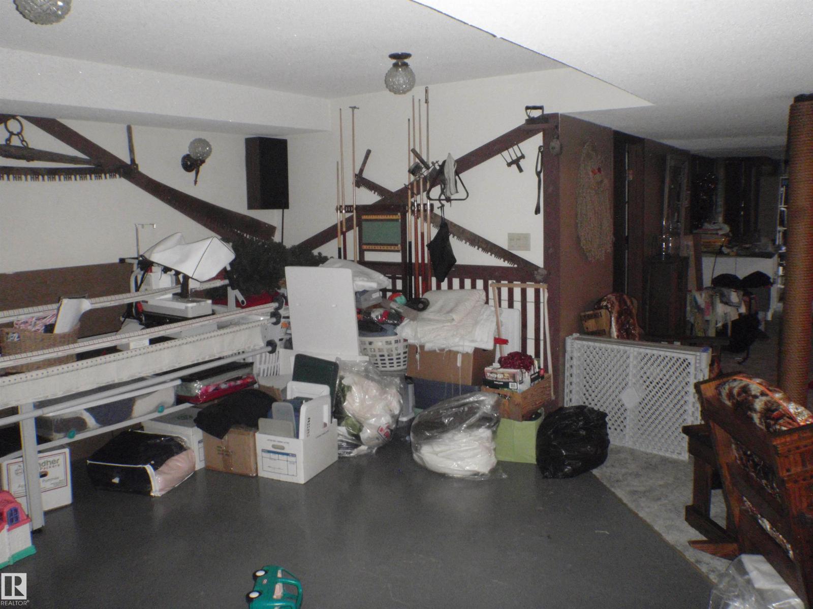 3 Hillside AV — photo 53