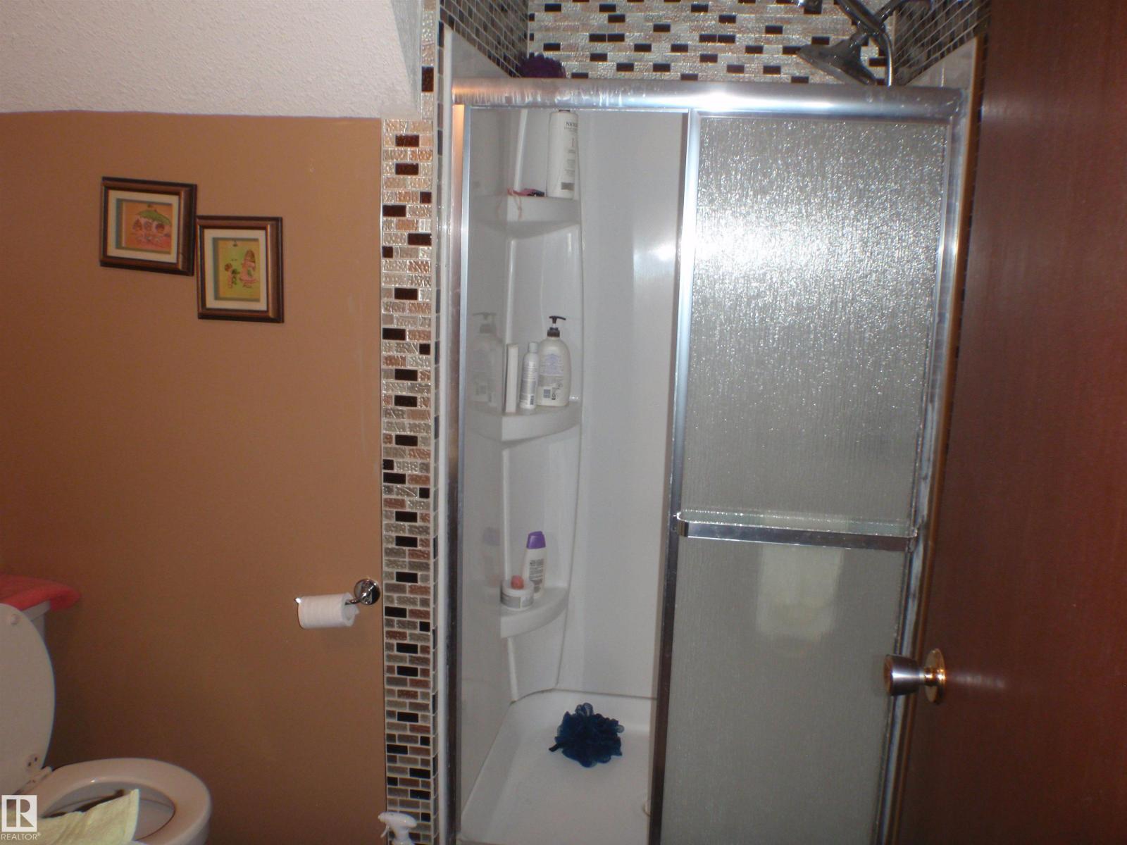 3 Hillside AV — photo 58