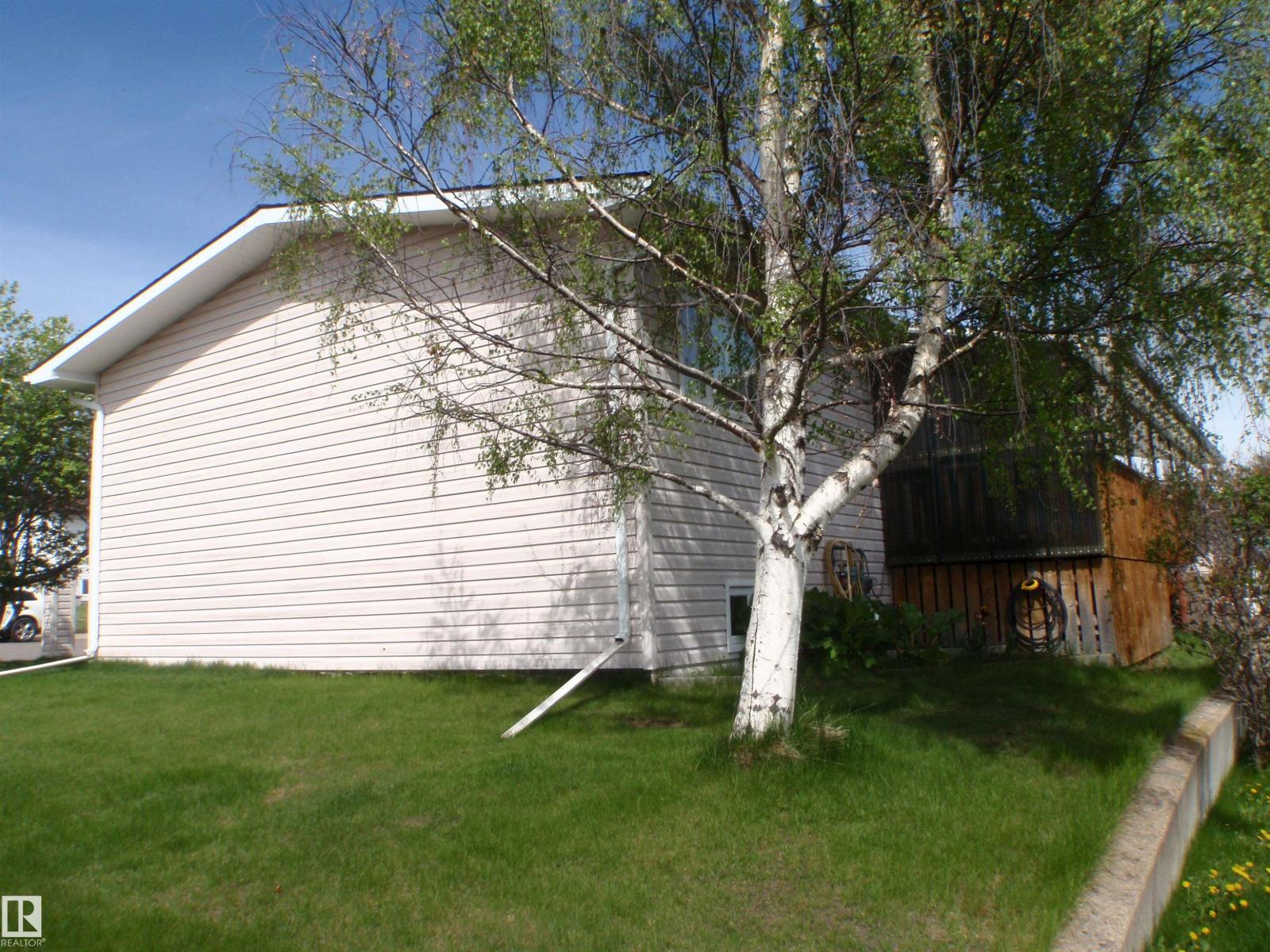 3 Hillside AV — photo 9