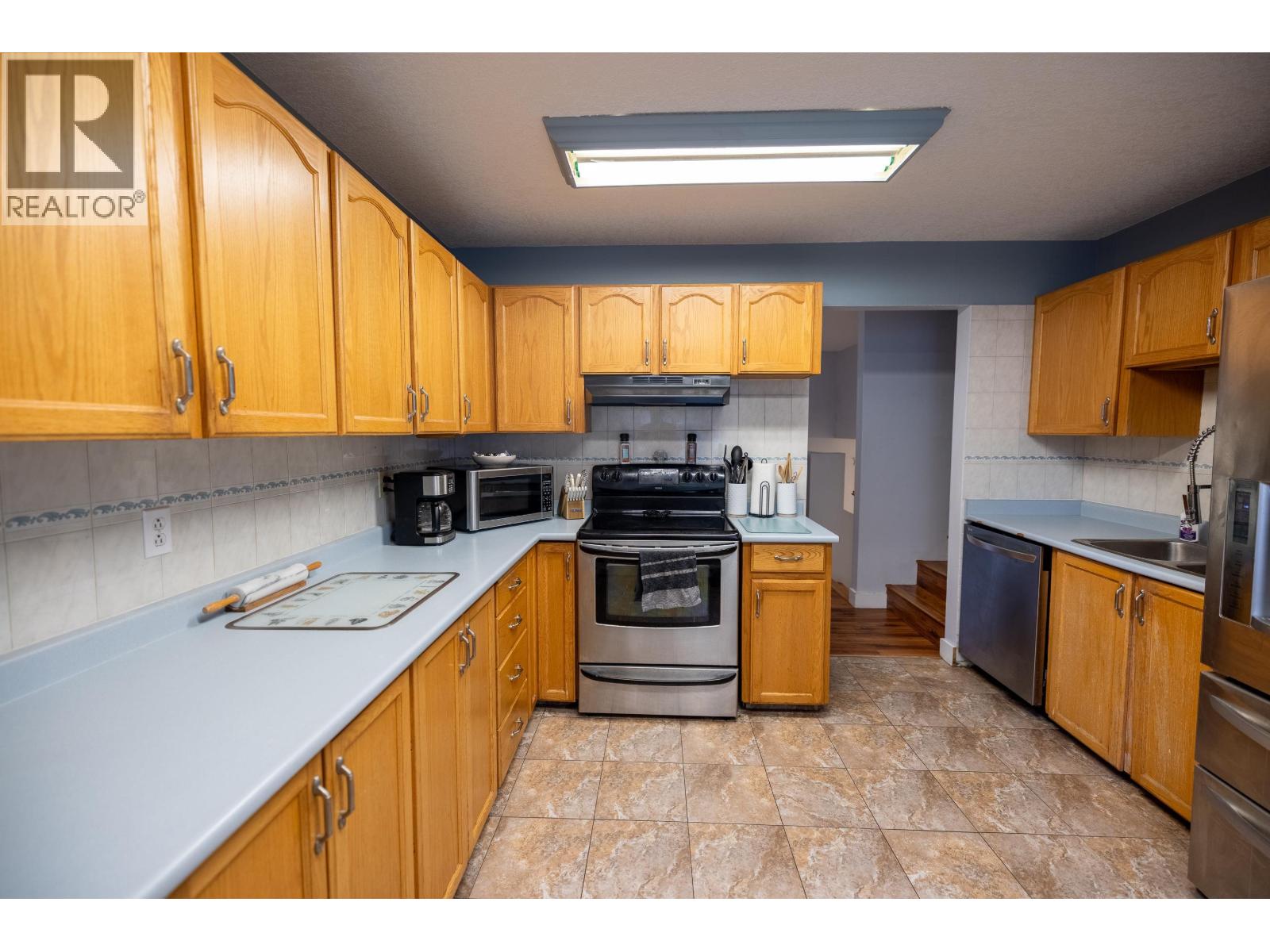 4327 MONTGOMERY CRESCENT - 13