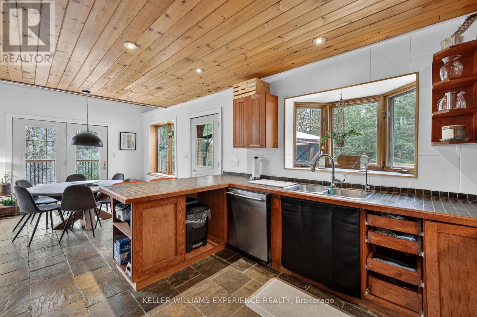 1115 SHERWOOD FOREST ROAD - 9
