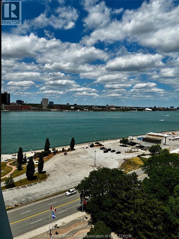 #1412 111 Riverside DRIVE East - 10