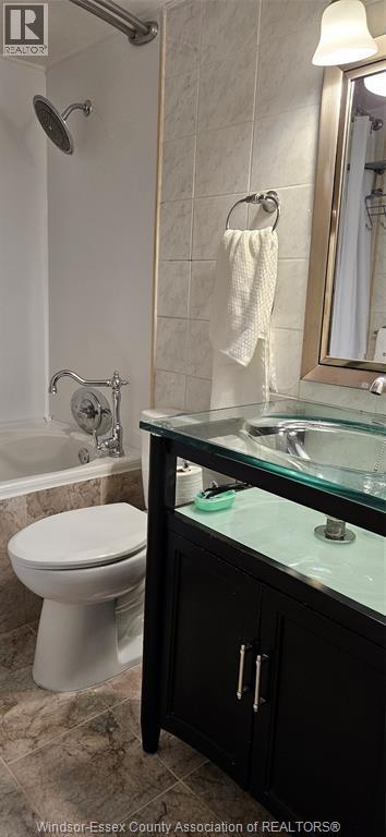 #1412 111 Riverside DRIVE East - 26
