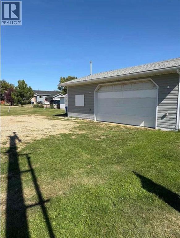 4819 52 Ave - photo 3