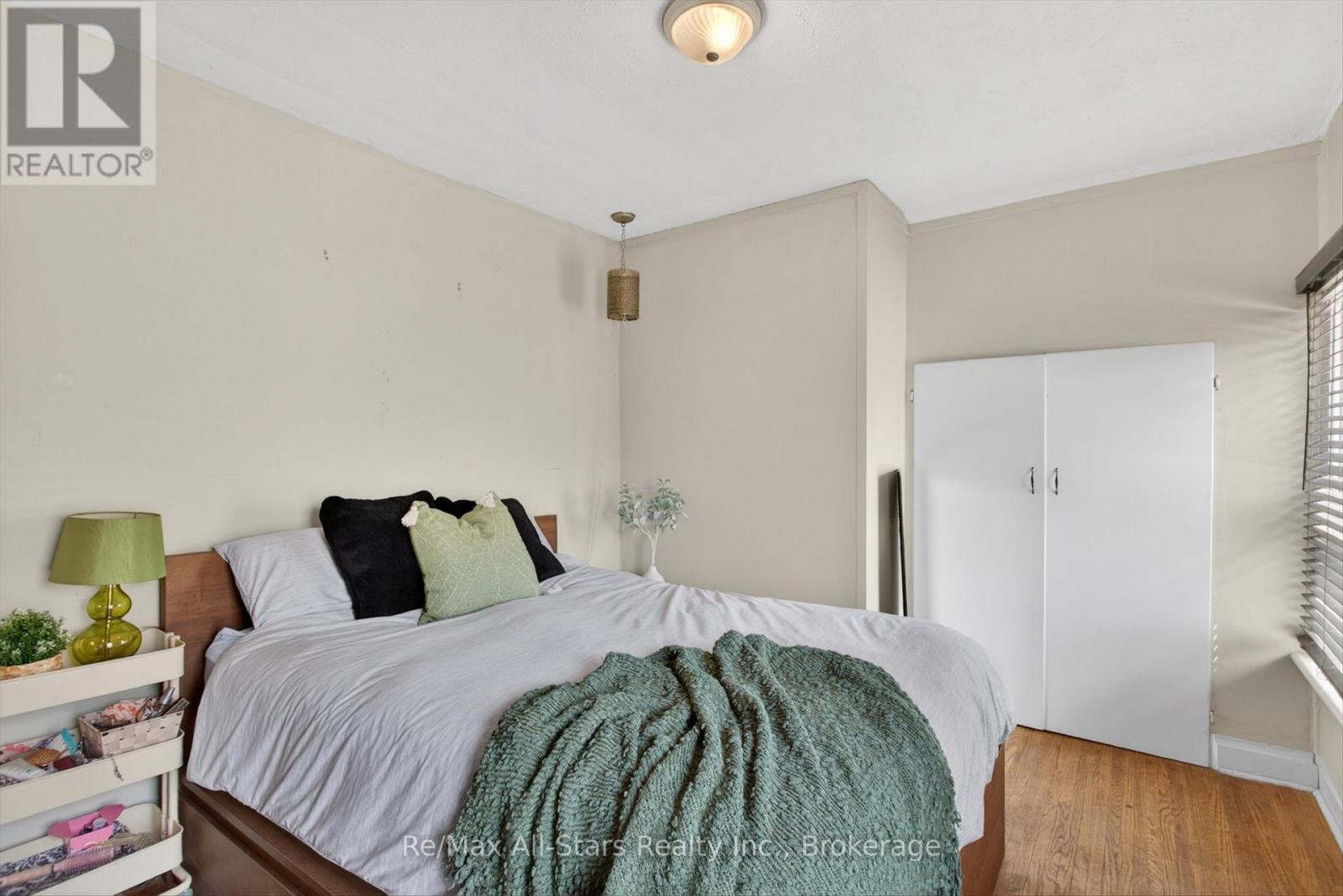 90 GLENELG STREET W - 23