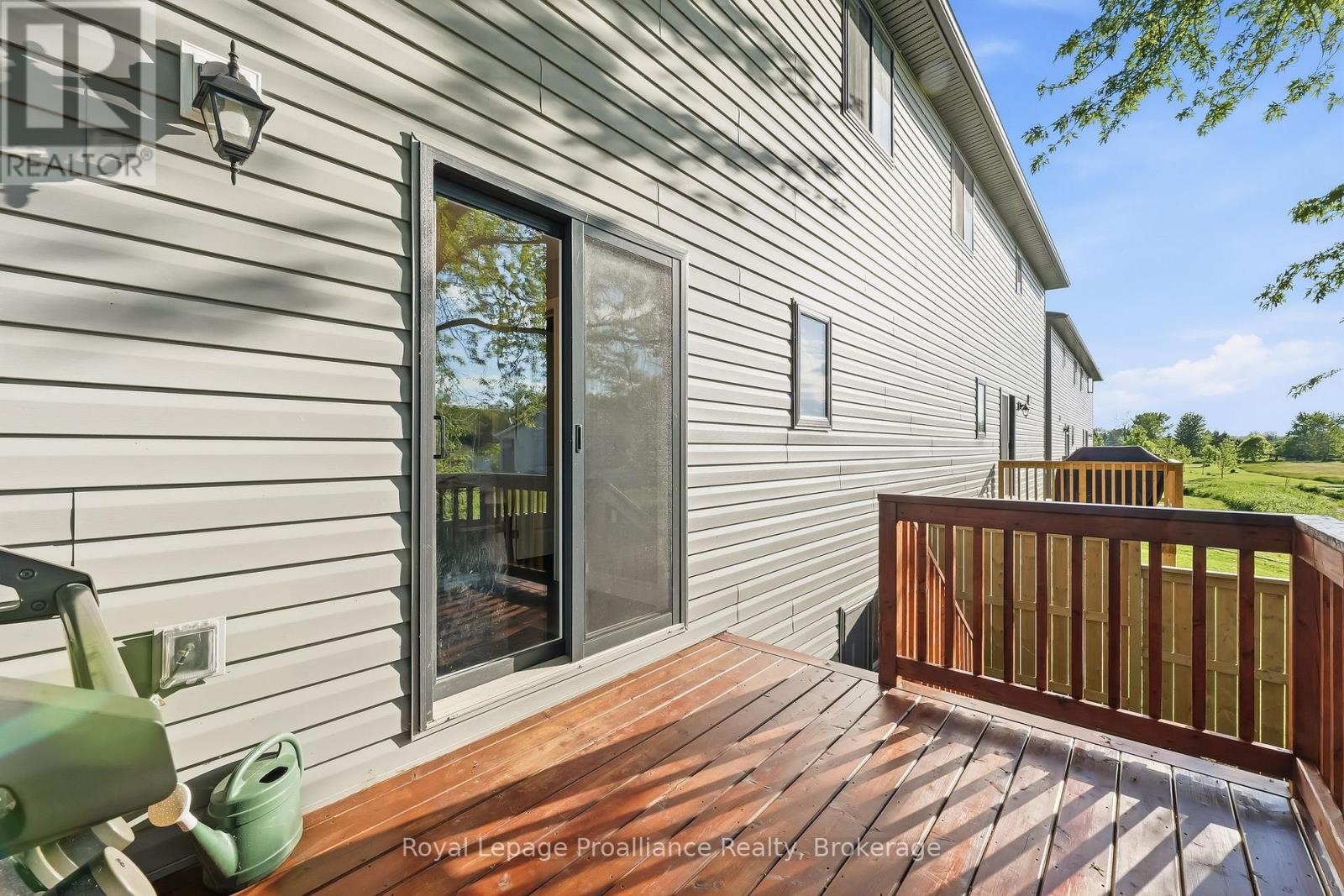 33 RABBIT ROAD - 30