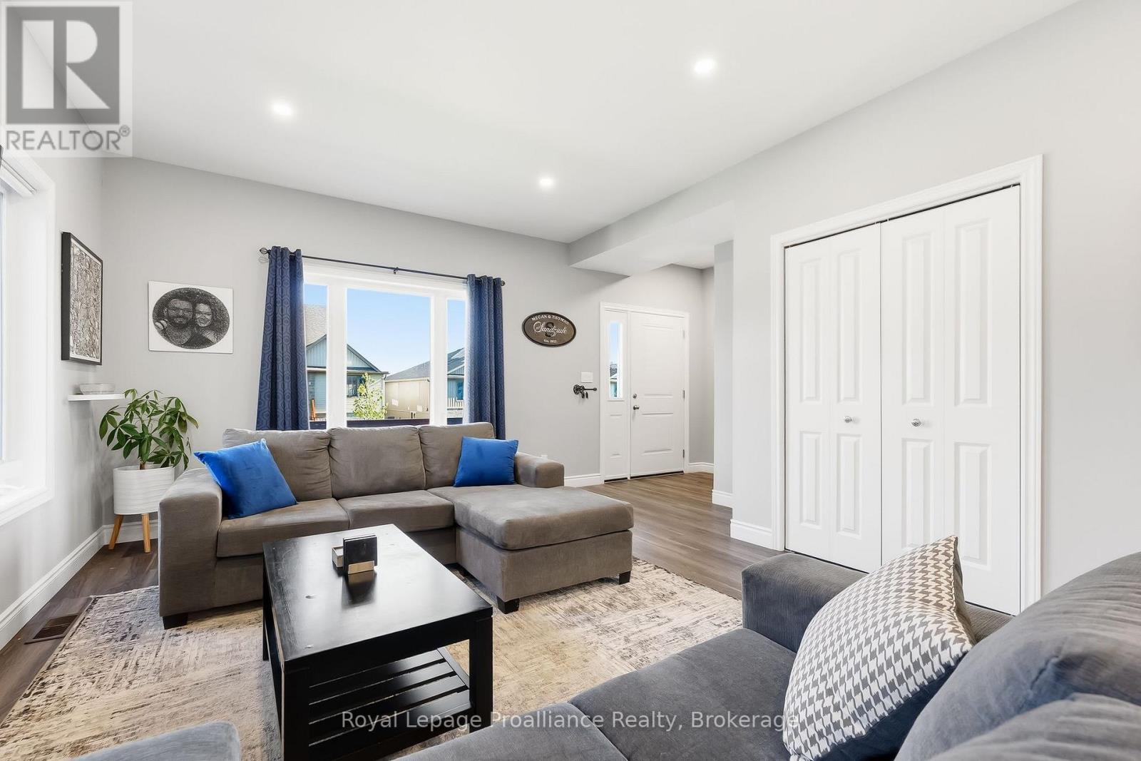 33 RABBIT ROAD - 9