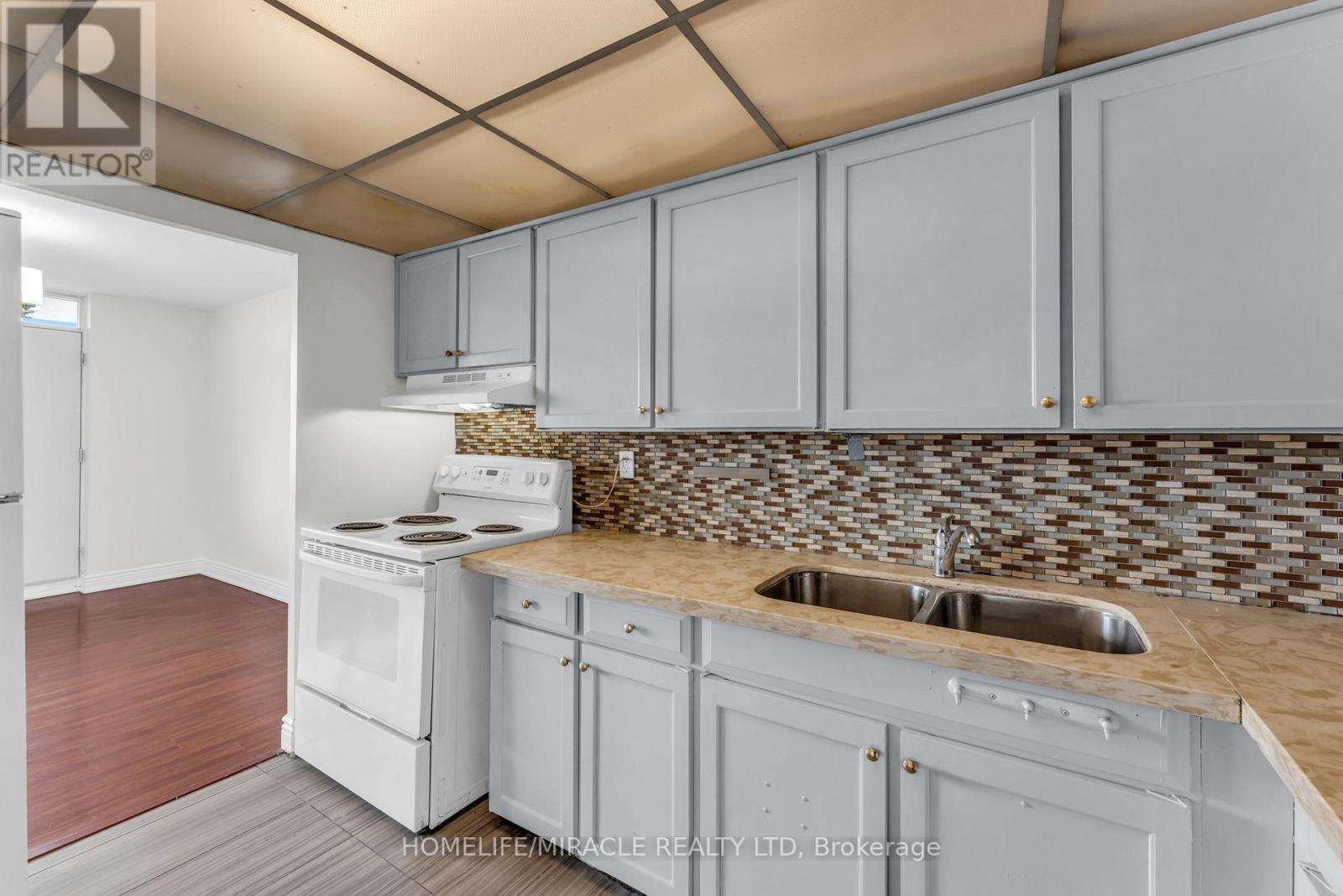 #1611 20 FOREST MANOR ROAD - 10