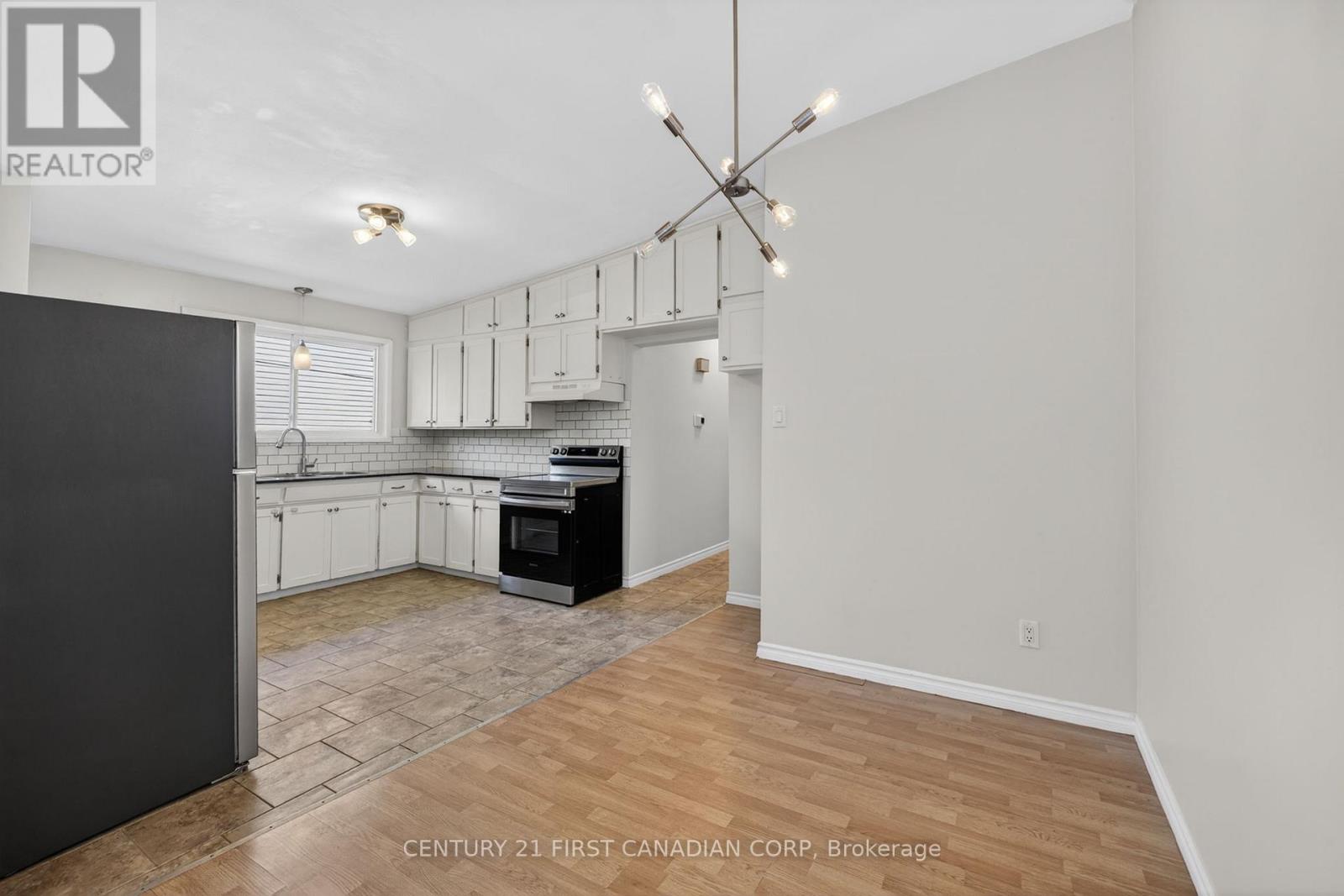 372 DIEPPE STREET - 8