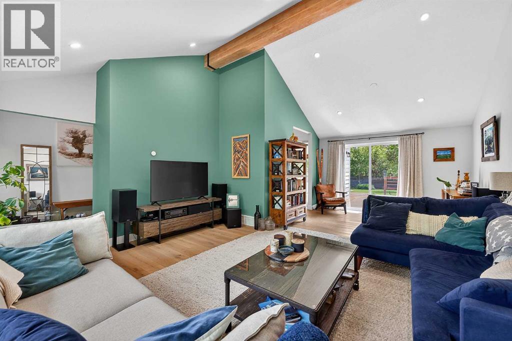 27 Bow Village Crescent NW — photo 10