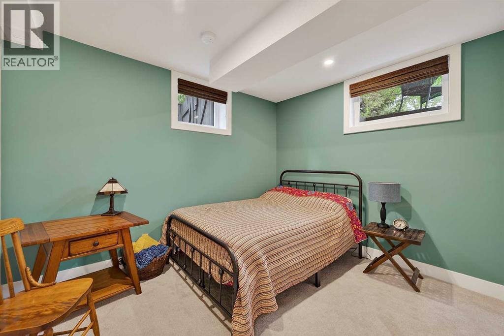 27 Bow Village Crescent NW — photo 37