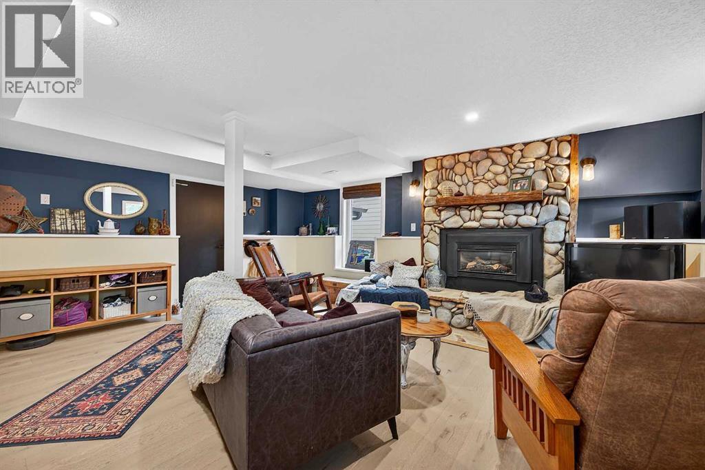 27 Bow Village Crescent NW — photo 34