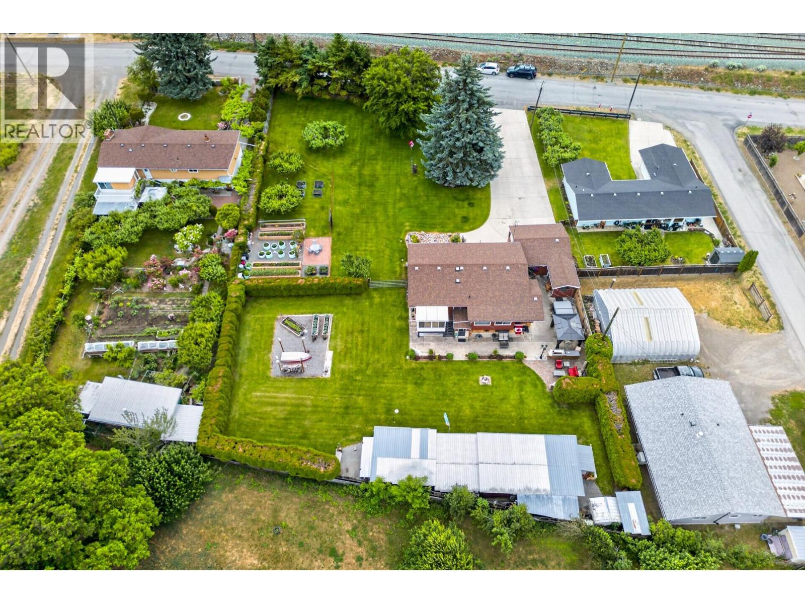 1477 Main Street, Lillooet
