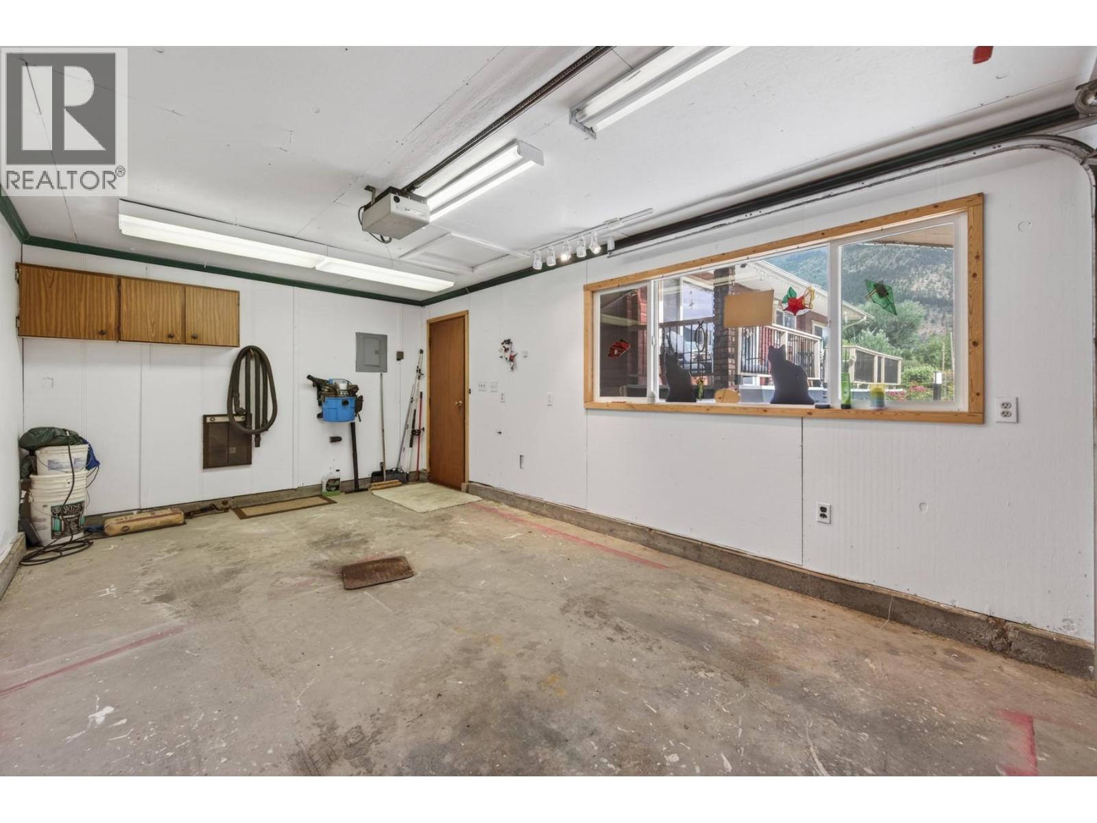 1477 Main Street, Lillooet