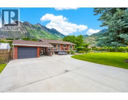 1477 Main Street, Lillooet, BC V0K1V0 Photo 40