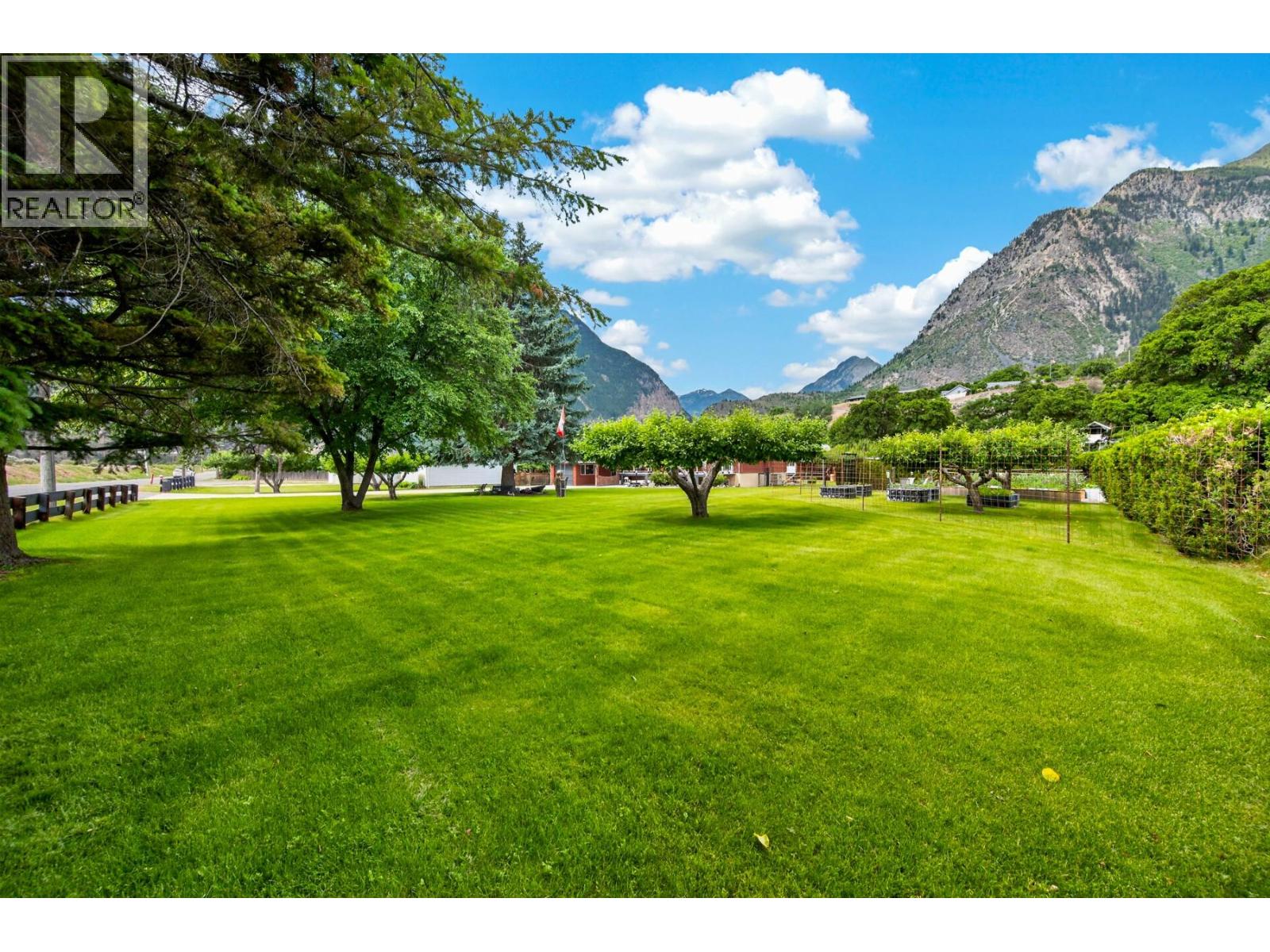 1477 Main Street, Lillooet