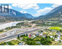 1477 Main Street, Lillooet, BC V0K1V0 Photo 71