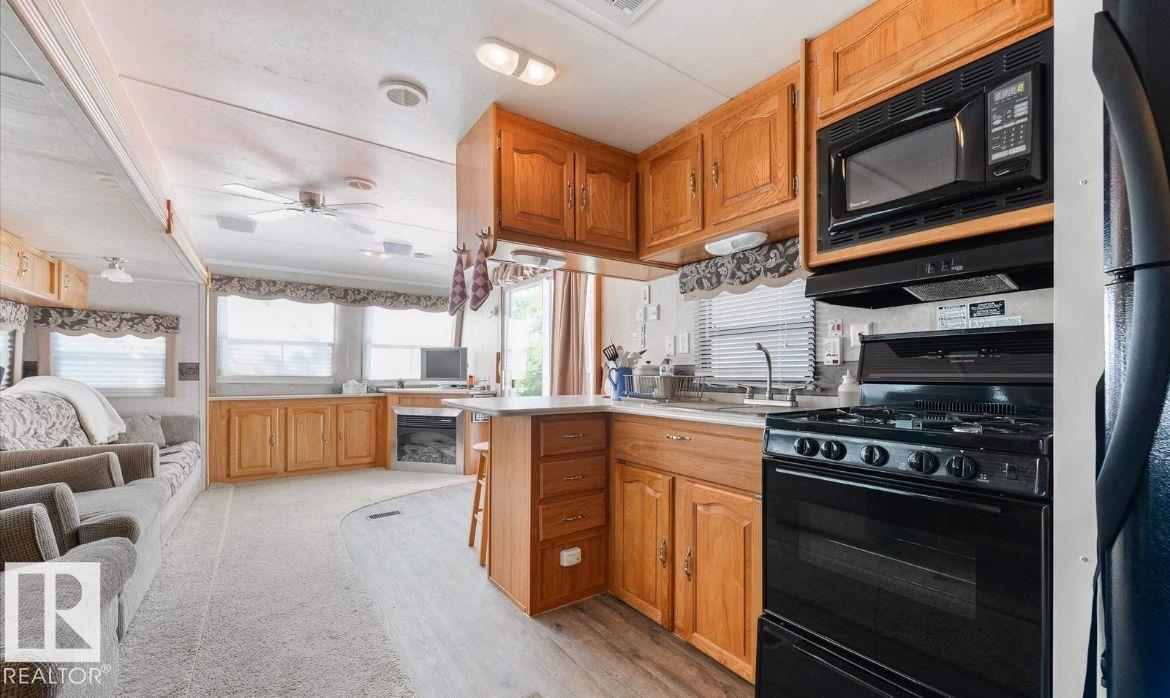 55 Lakeshore DR - 16