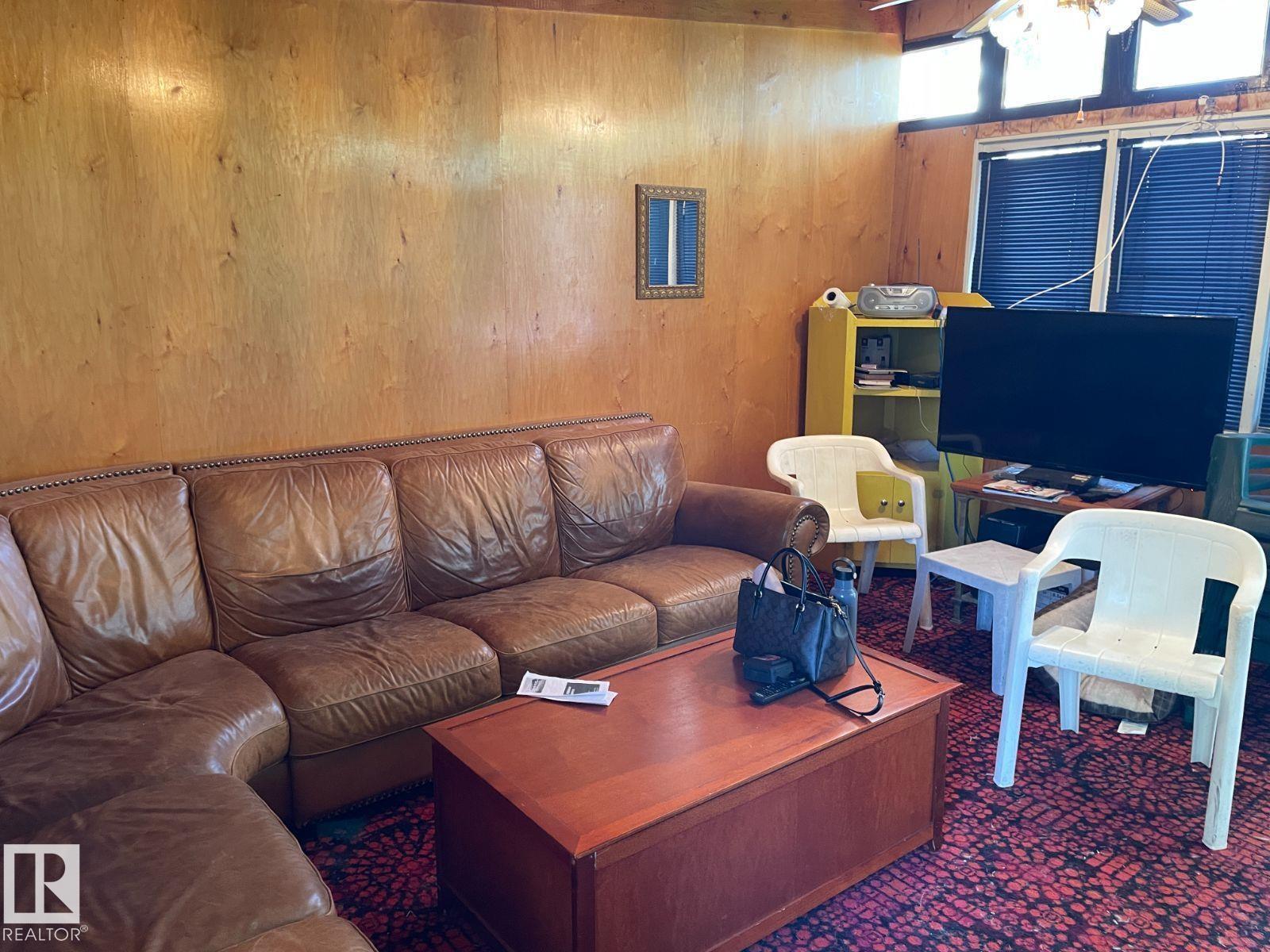55 Lakeshore DR - 27