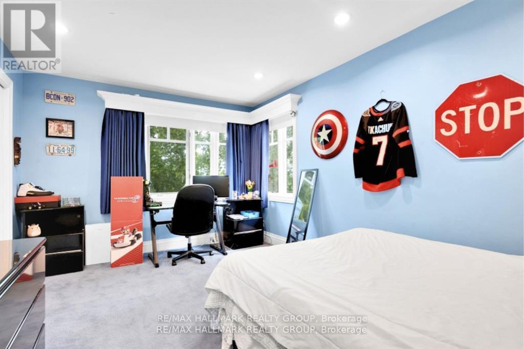 23 DAVIDSON DRIVE - 21