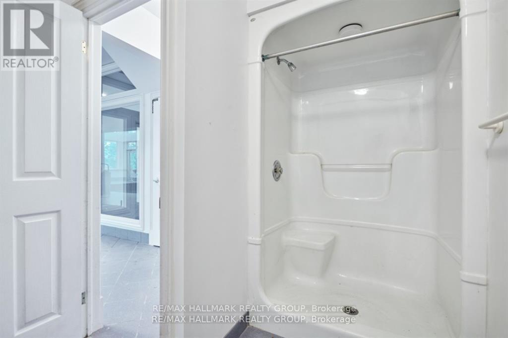 23 DAVIDSON DRIVE - 25