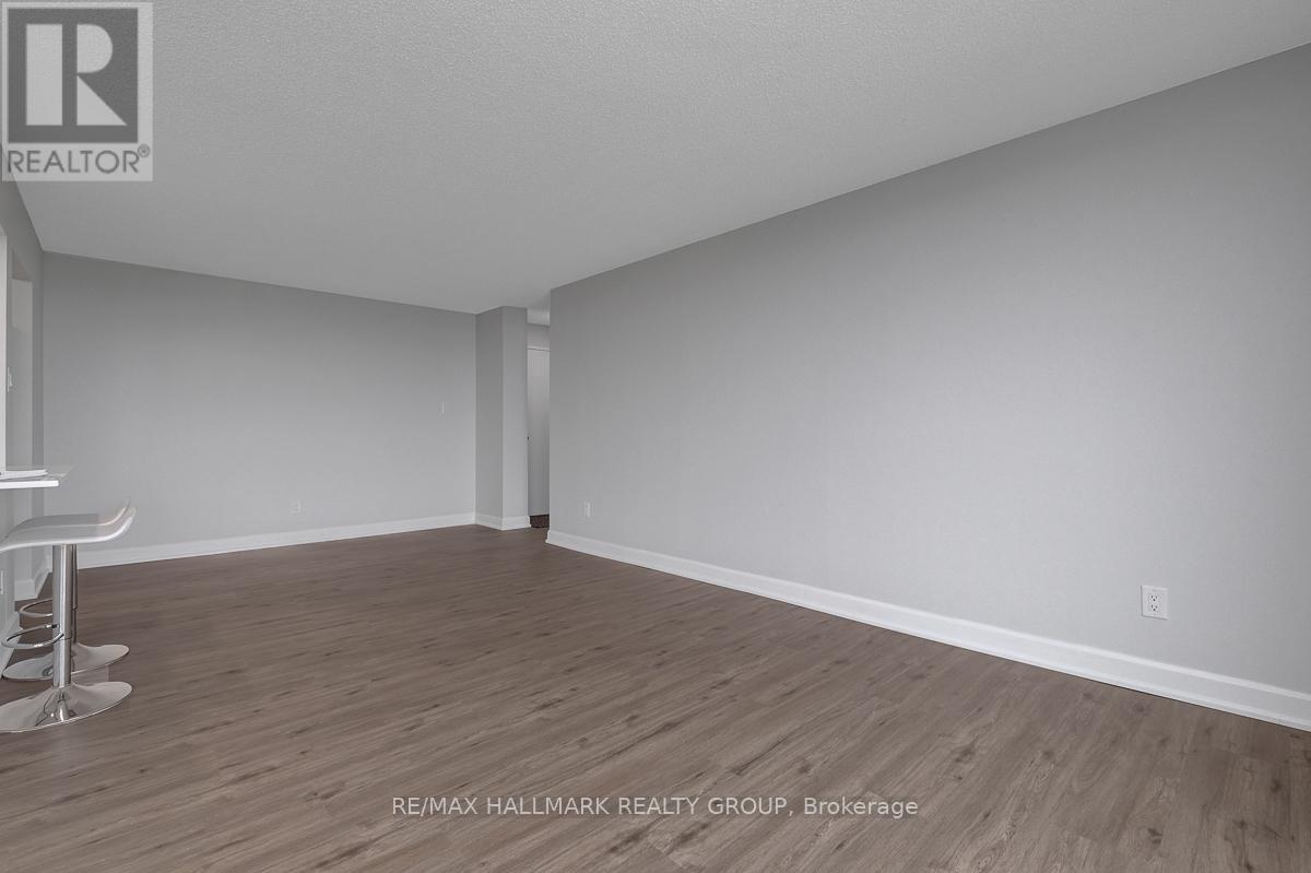 #1007 665 BATHGATE DRIVE - 22