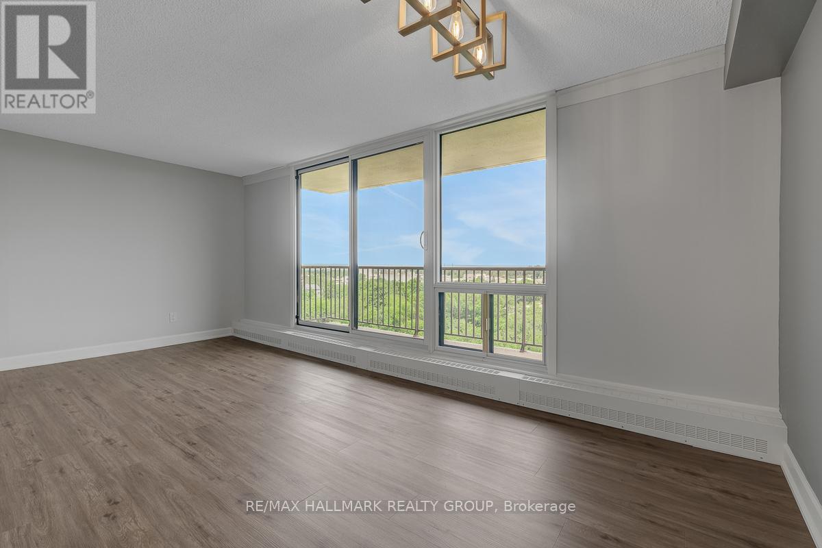 #1007 665 BATHGATE DRIVE - 27