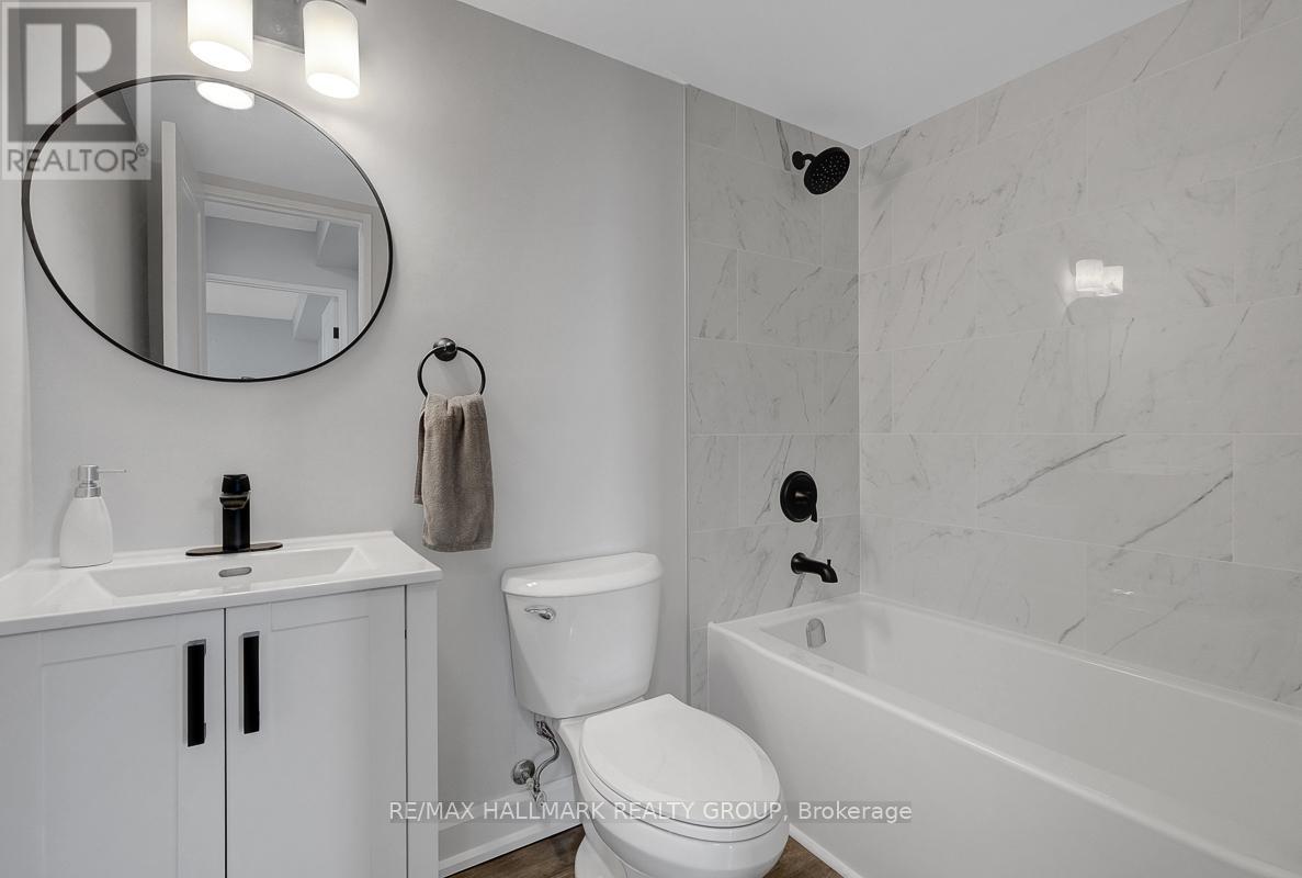 #1007 665 BATHGATE DRIVE - 32