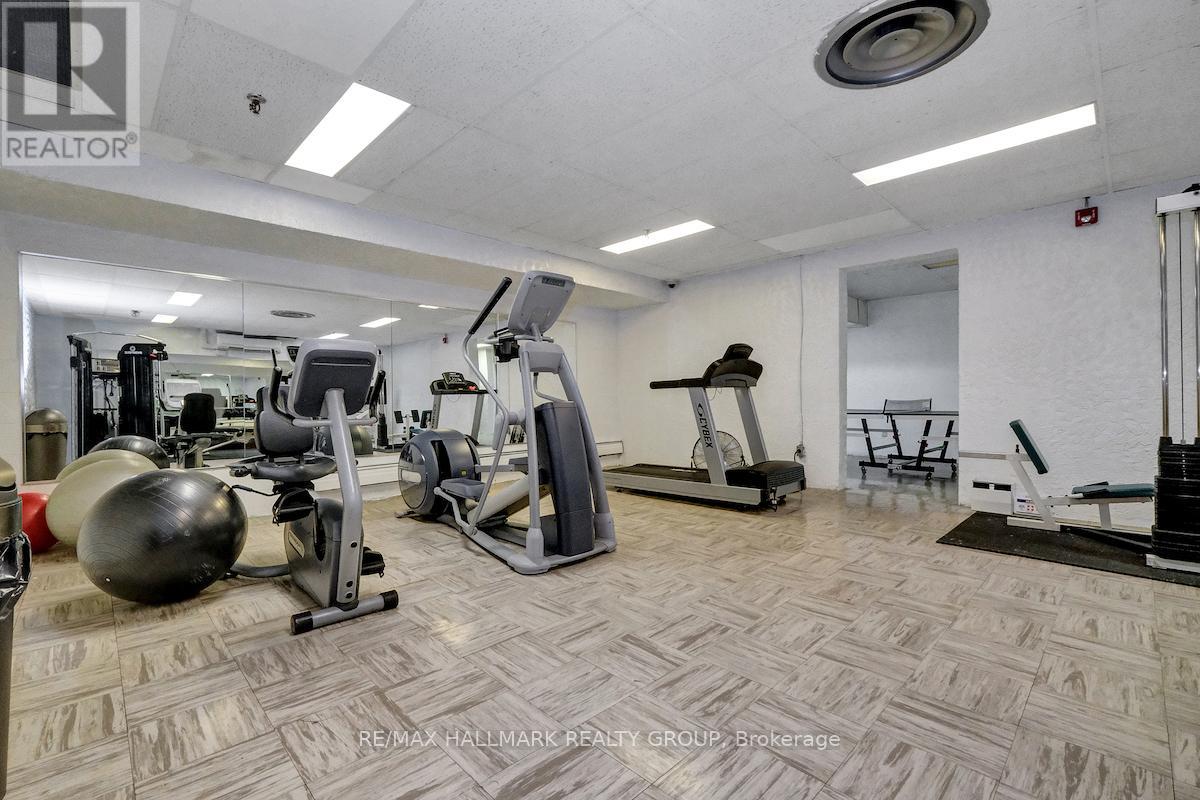 #1007 665 BATHGATE DRIVE - 43
