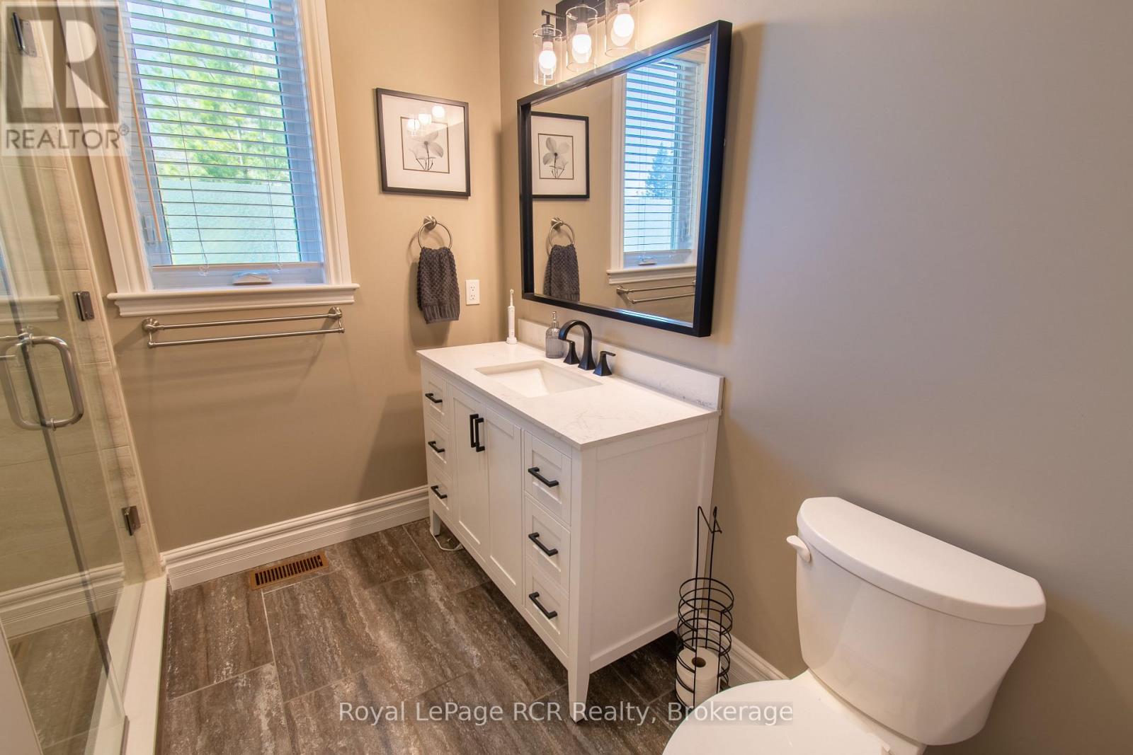 154 MACINTOSH DRIVE - 30