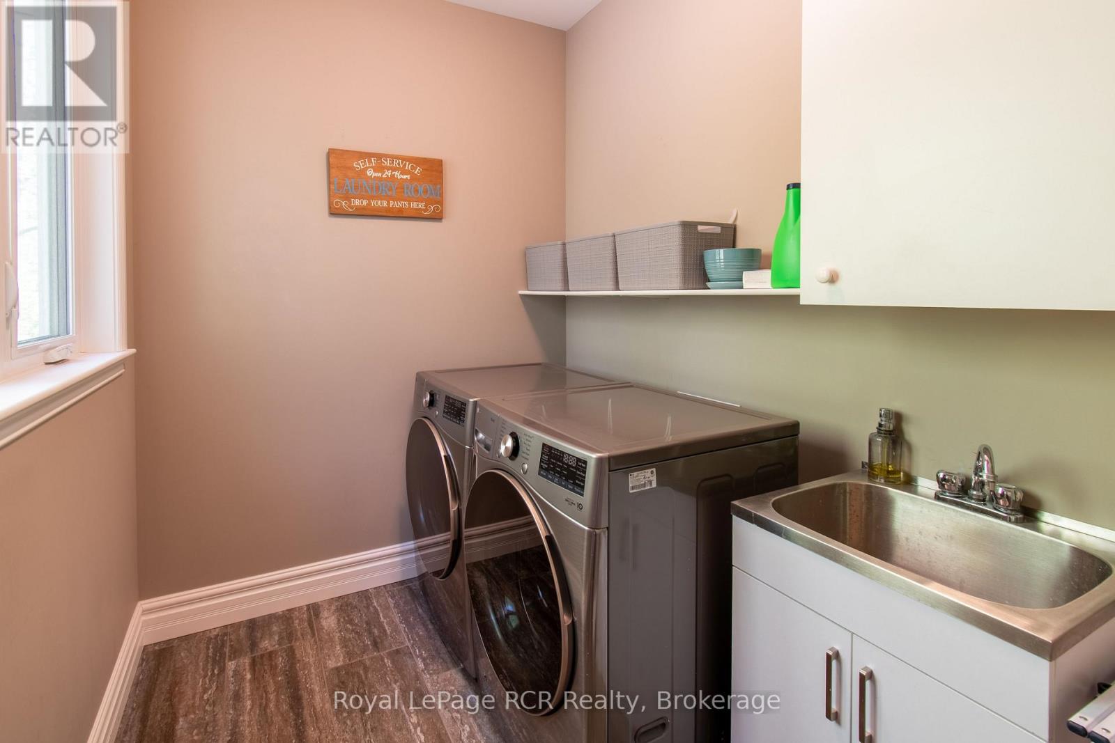 154 MACINTOSH DRIVE - 34