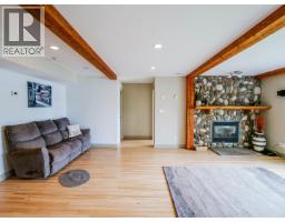 1872 Crystal Street, Quesnel, BC V2J4R8 Photo 12