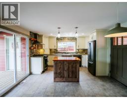 Kitchen - 1872 Crystal Street, Quesnel, BC V2J4R8 Photo 8