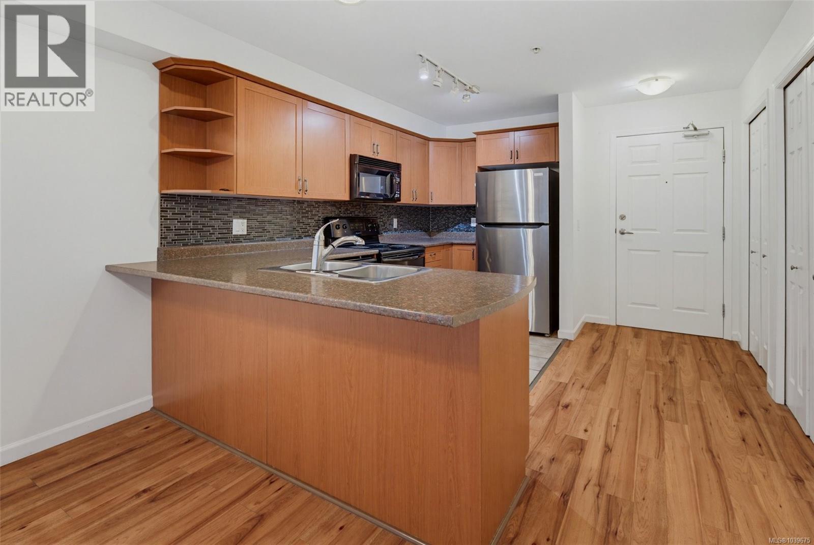 #307 364 Goldstream Ave - 6
