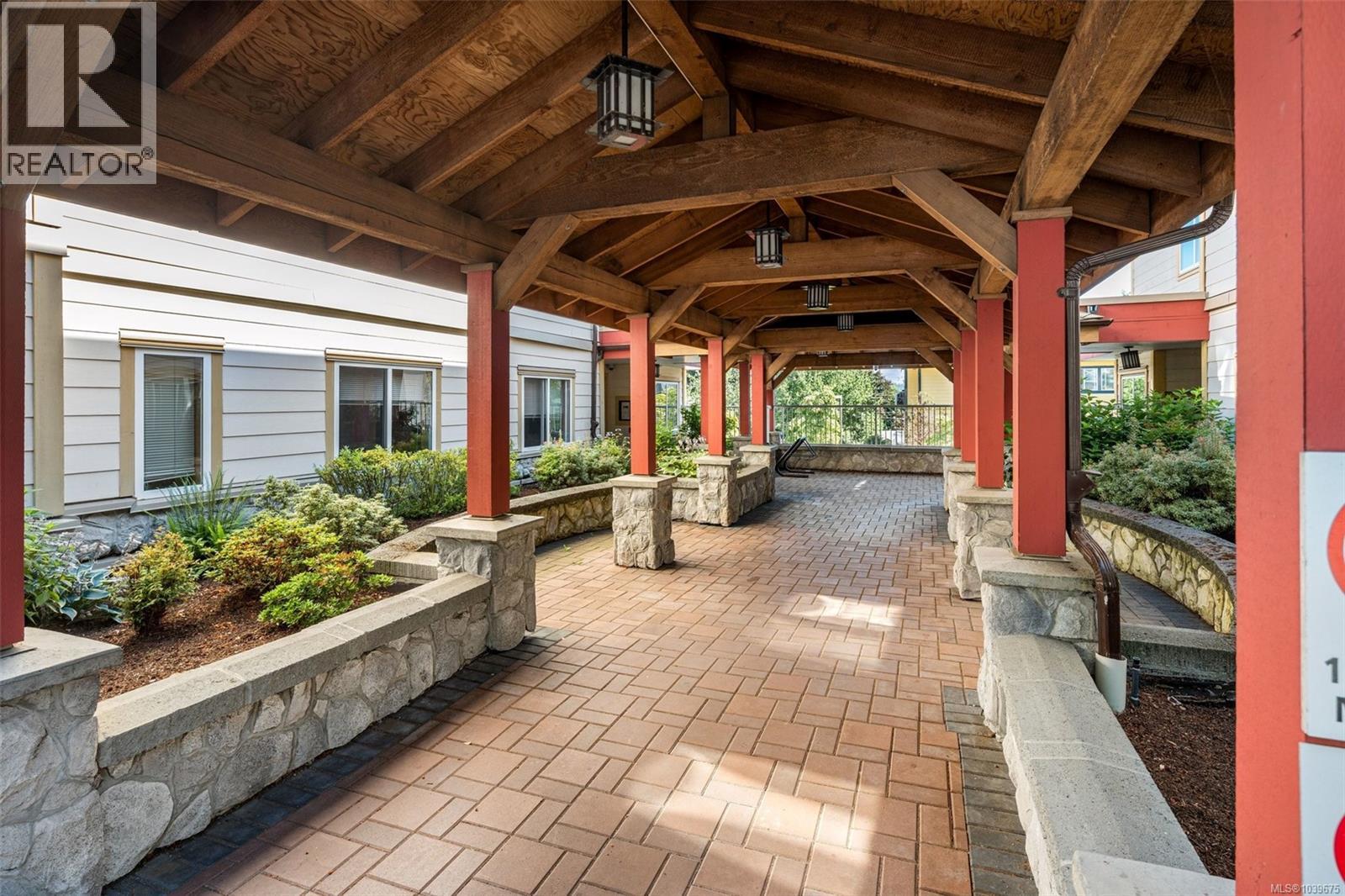 #307 364 Goldstream Ave - 2