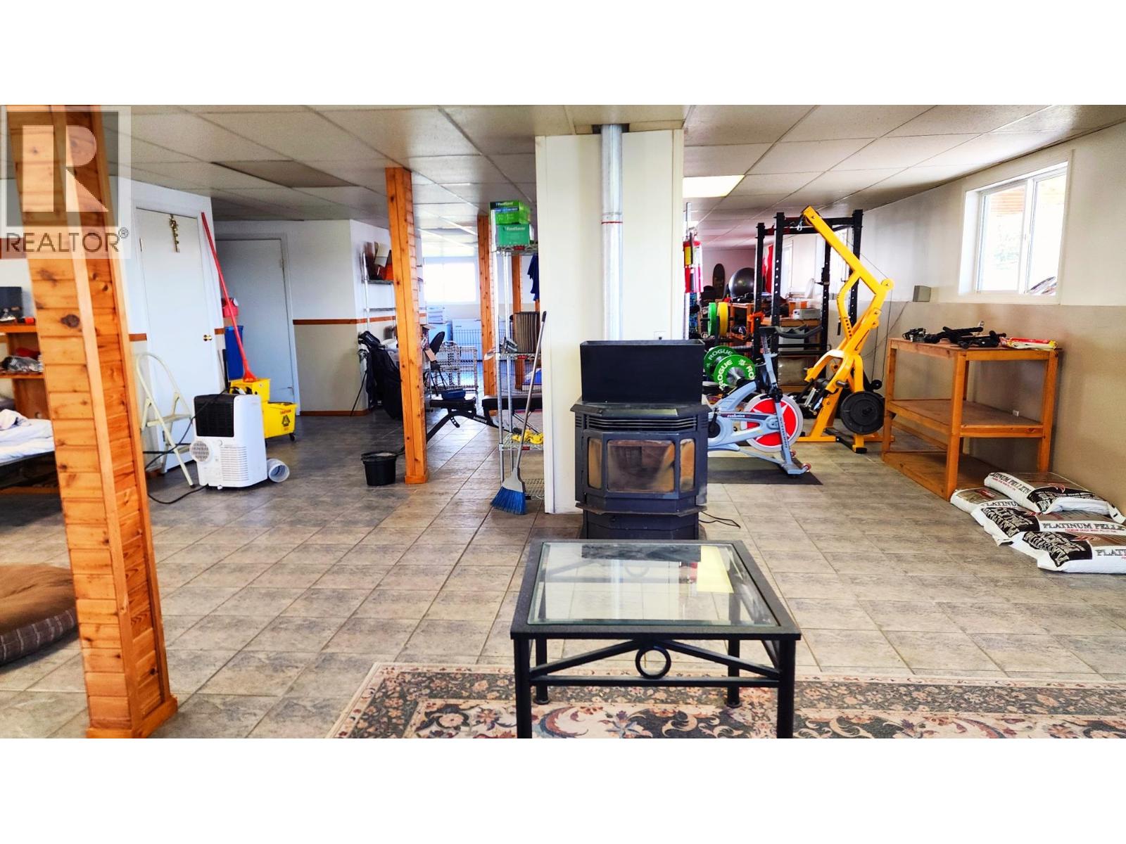 6235 COLLEYMOUNT ROAD - 8