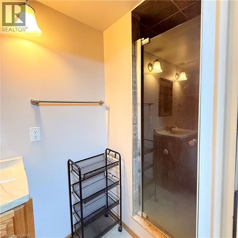 82 BLACKWOOD Crescent - Image 20