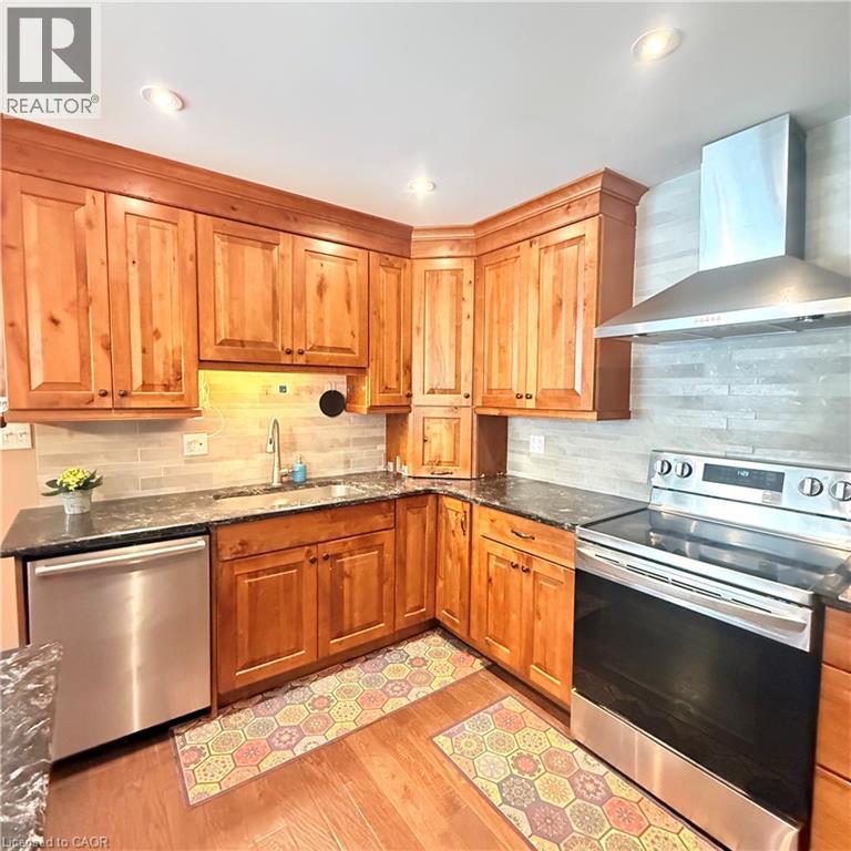 82 BLACKWOOD Crescent - 4