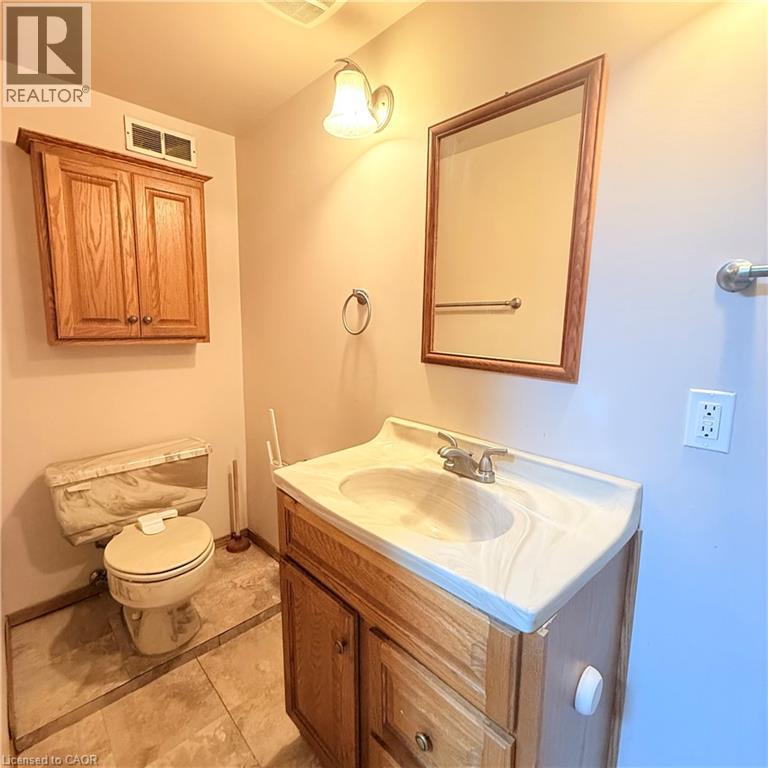 82 BLACKWOOD Crescent - Image 19