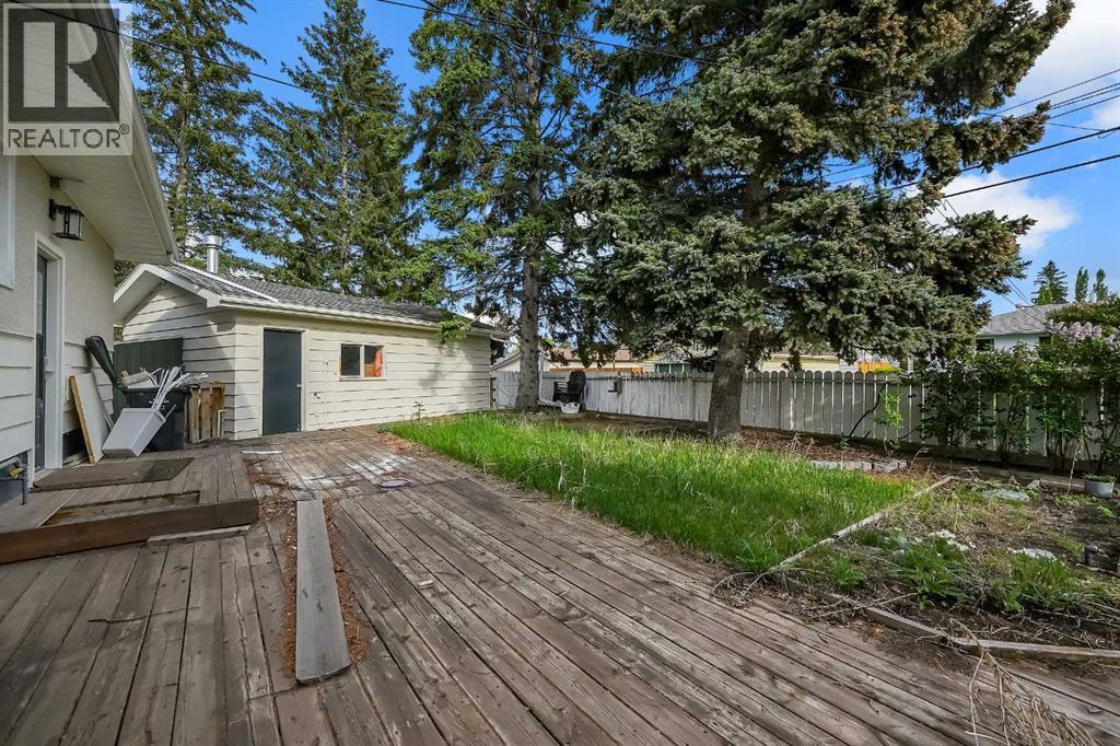 19 Haddock Road SW — photo 31