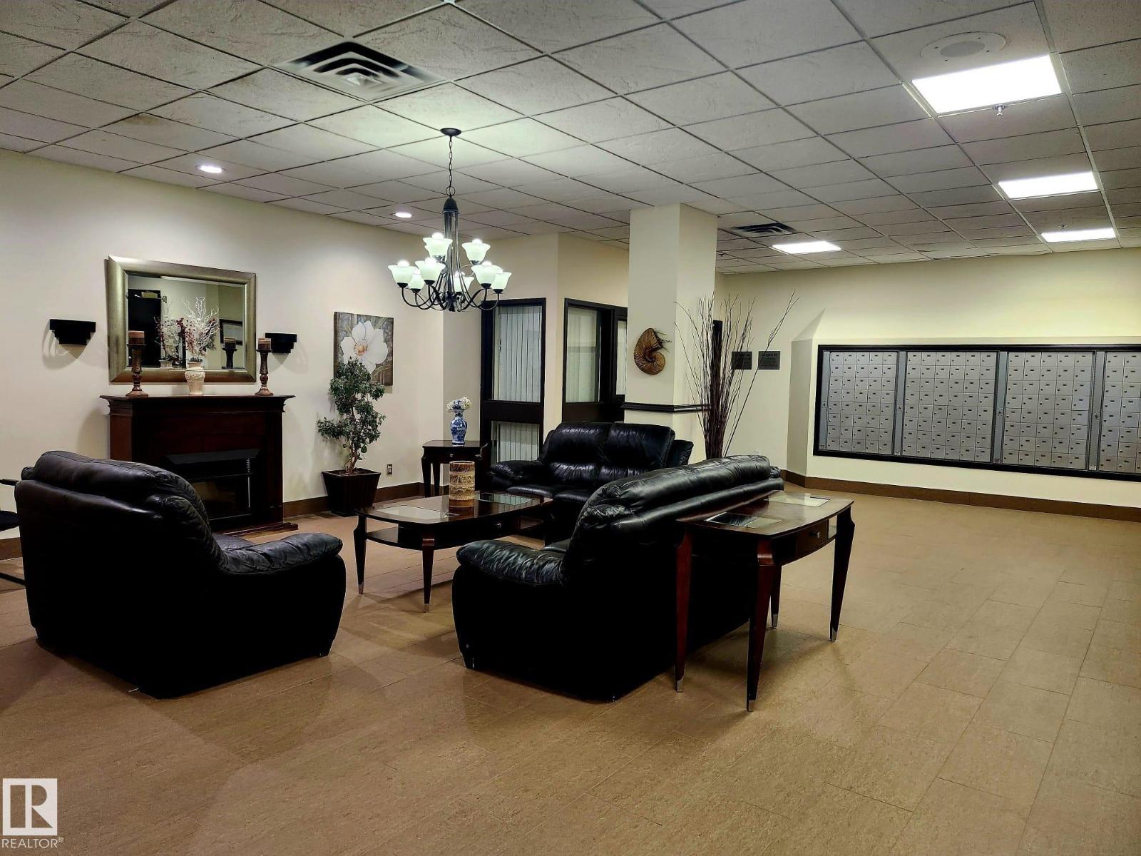 #1600 10149 SASKATCHEWAN DR NW — photo 29