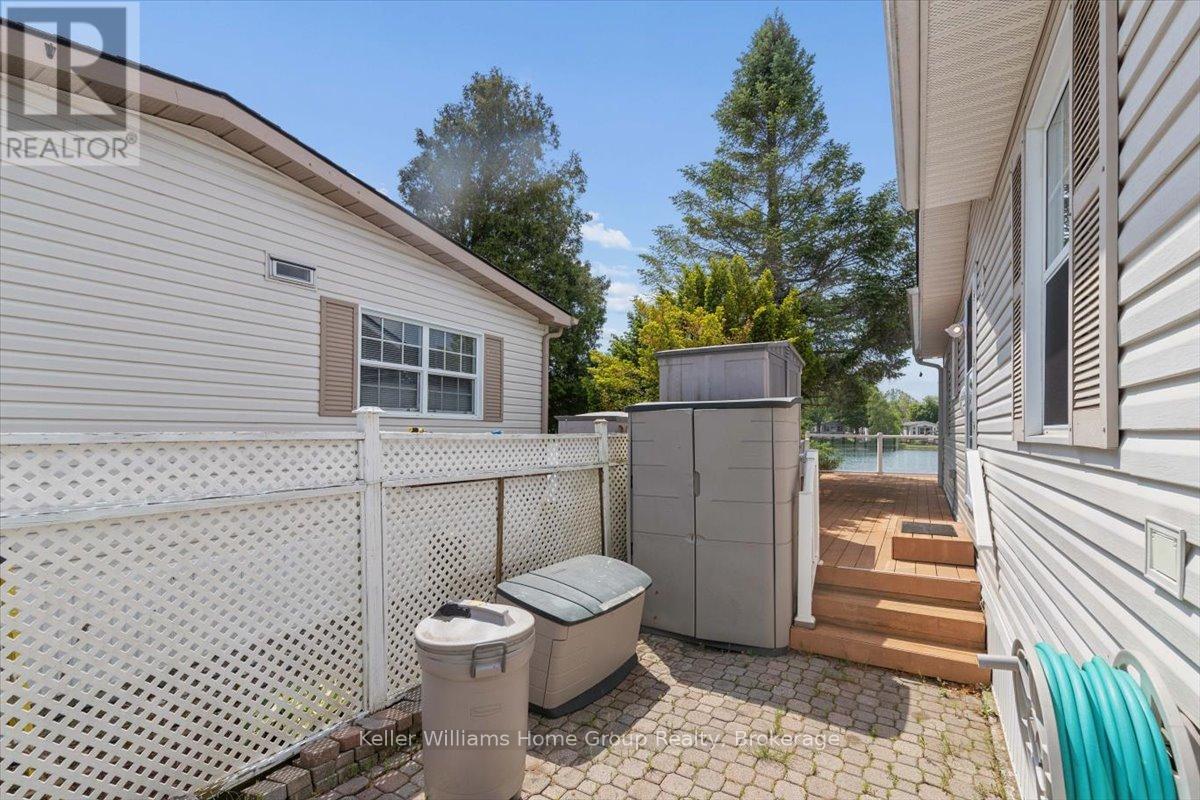 10 HEMLOCK CRESCENT - 22