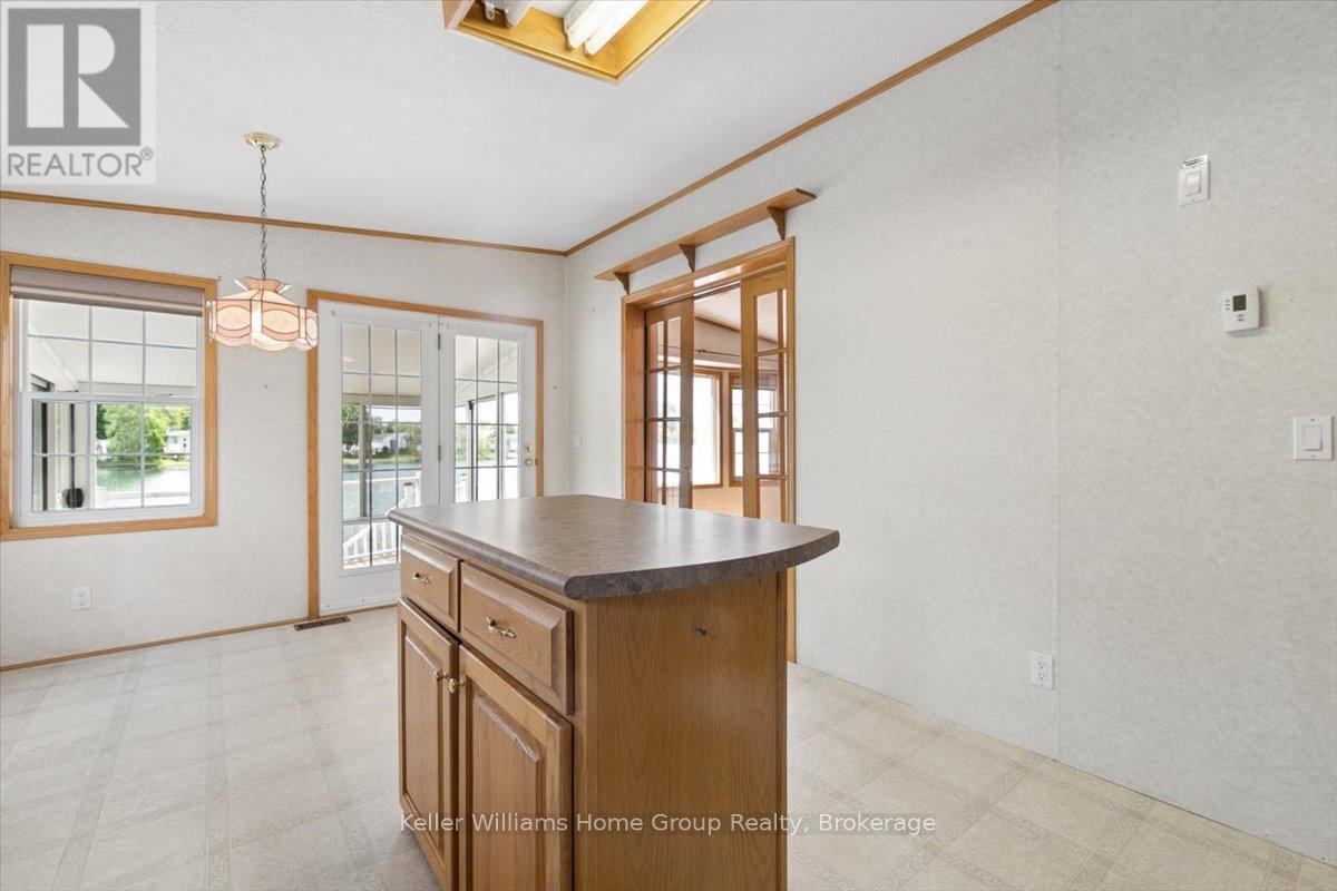 10 HEMLOCK CRESCENT - 31