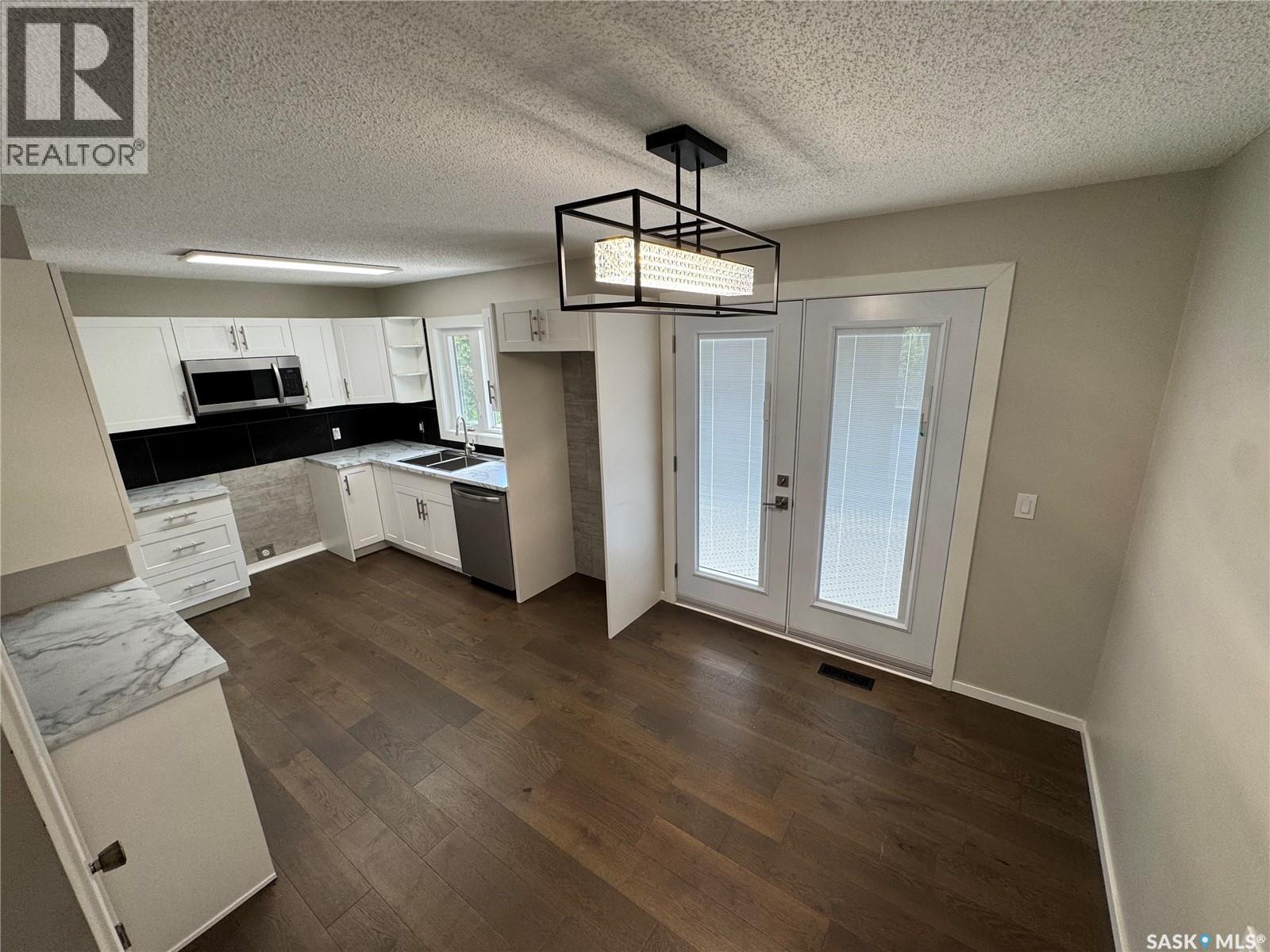 7019 Sherwood DRIVE - photo 4