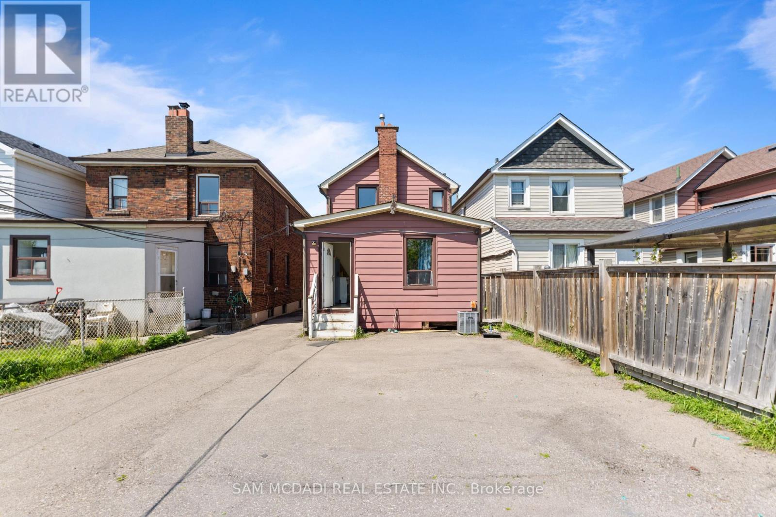 19 TOFFEE COURT - 22
