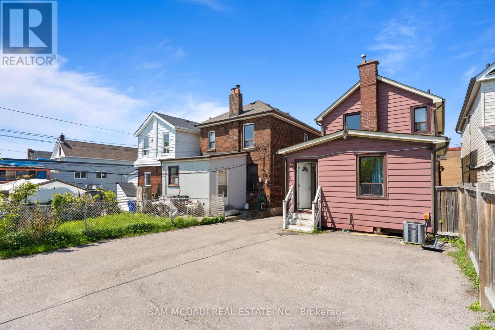 19 TOFFEE COURT - 23